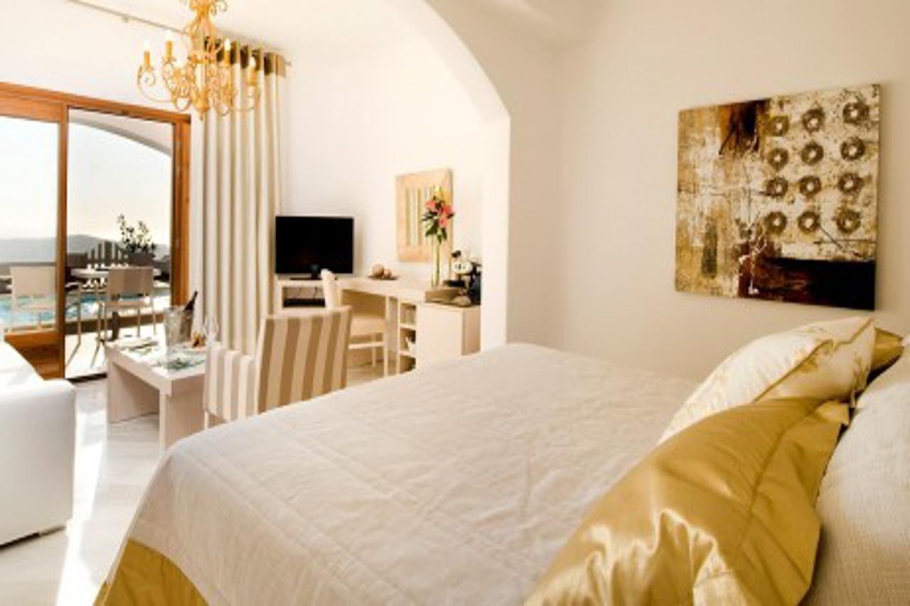 Gold Suites - Small Luxury Hotels Of The World Imerovígli Buitenkant foto